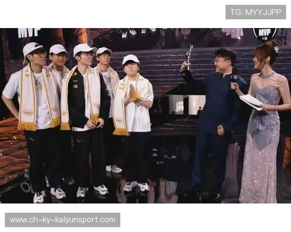 Faker冠军采访刷屏：公开认可Uzi为LPL历史最佳