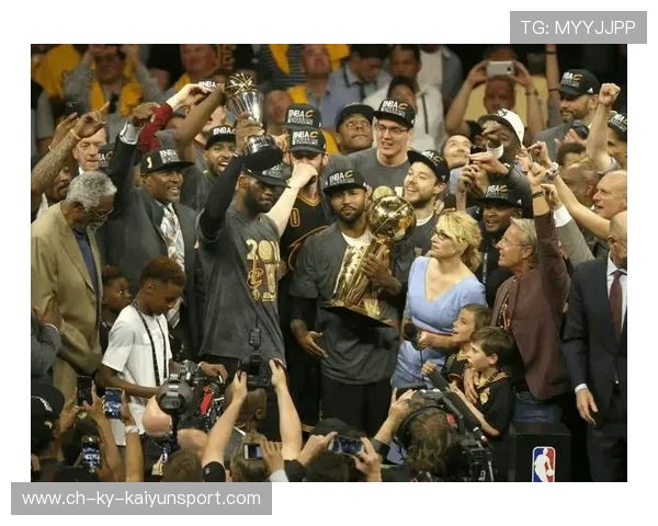 关键战：湖人冲击总冠军，季后赛的最大黑马！，湖人总冠军后的续约和交易