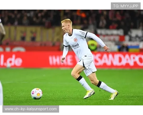 欧冠赛事数据被俱乐部作为备战资料广泛使用，欧冠杯数据