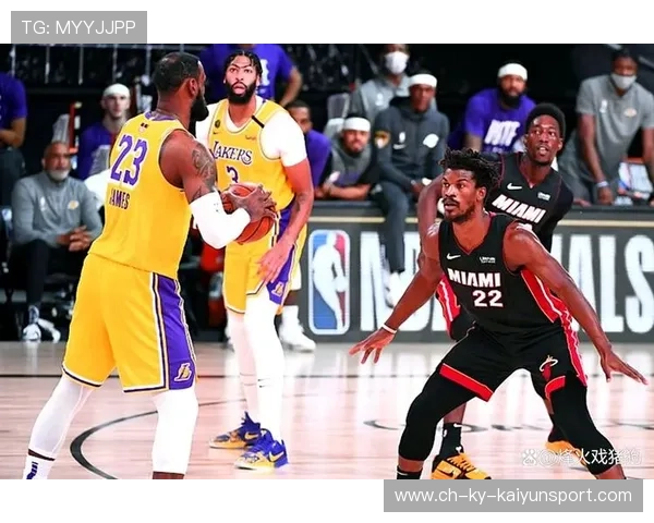 湖人轮换体系混乱，詹眉组合压力山大，詹姆斯 湖人